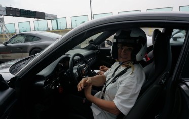 Une journée sur la piste pour Cecilia sur Porsche 911 Carrera S en Misano