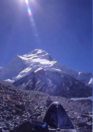 La nostra tendina sotto il Cho Oyu